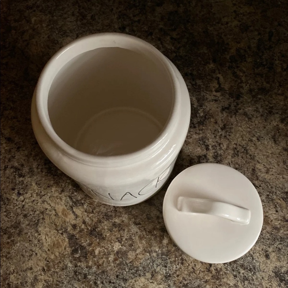 Rae Dunn snack canister - Picture 2 of 7